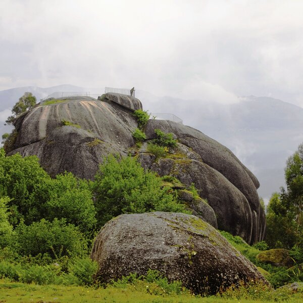 Castelo_de_Santa_Cruz_-_Munic_pio_de_Arcos_de_Valdevez