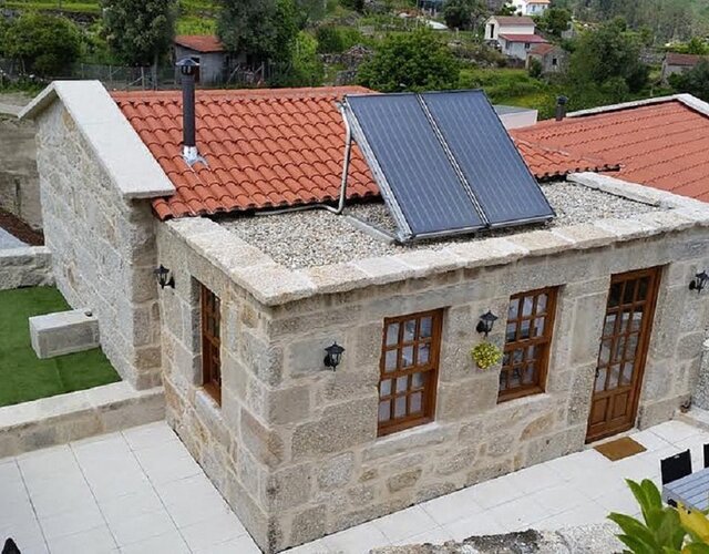 9098d7_b34263d62dec4b14abecaff37c79a03c